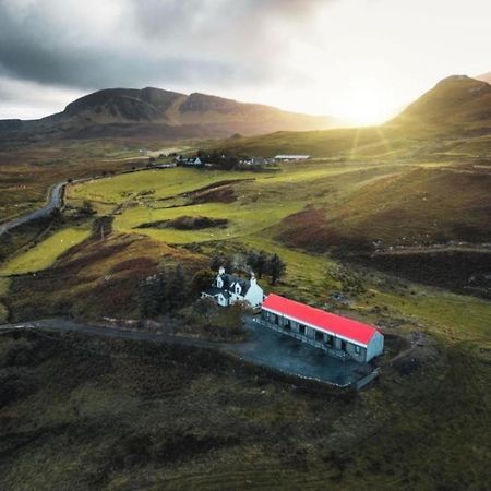 Skye Stays Staffin Bagian luar foto