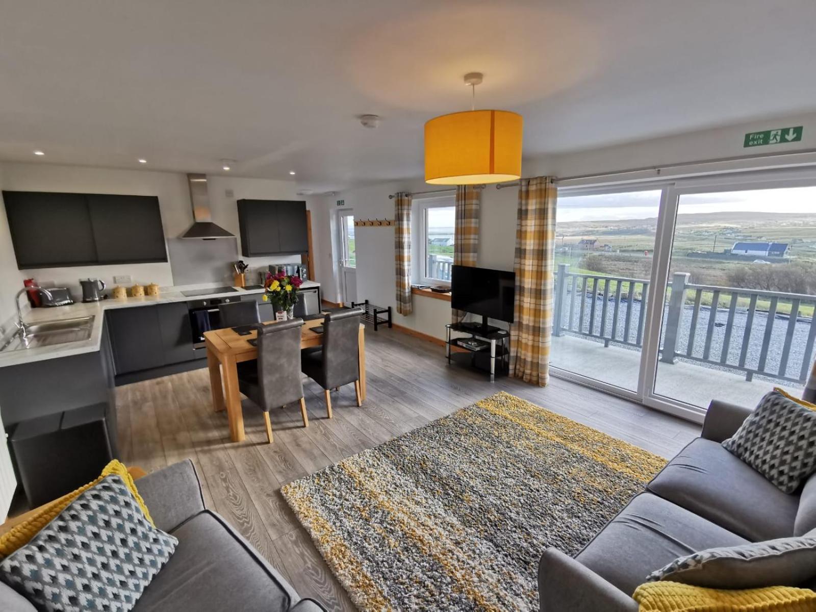 Skye Stays Staffin Bagian luar foto